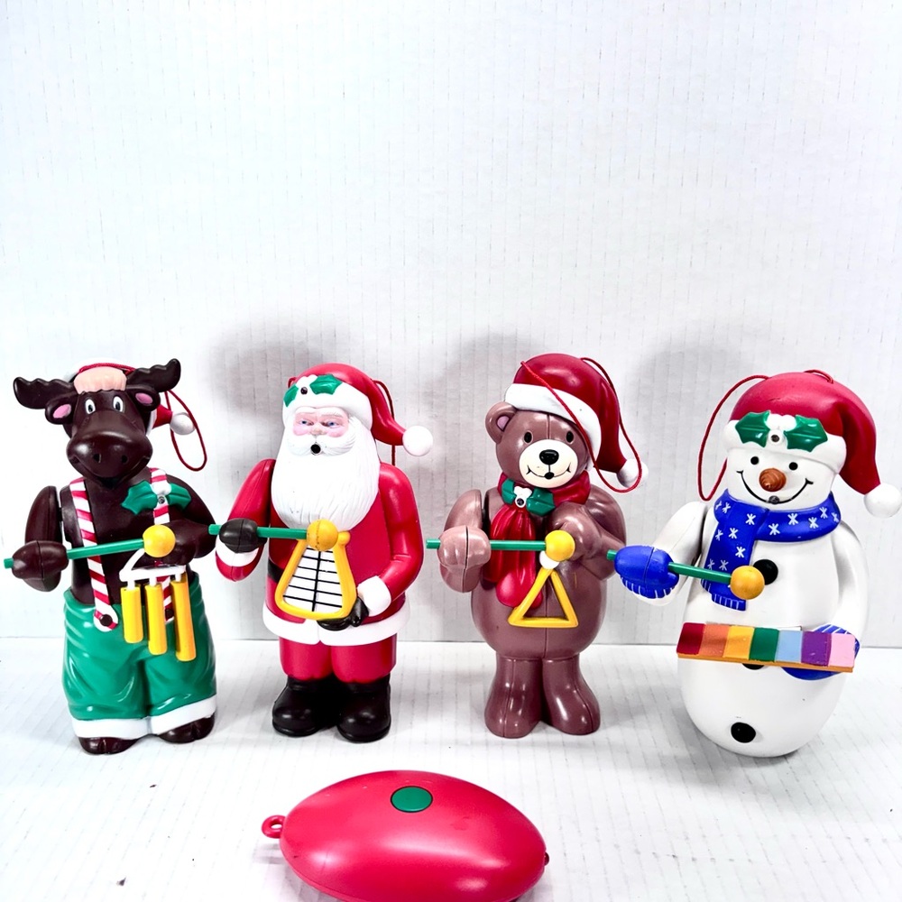 Christmas Musical Take One Animated 6” Ornament Figures 2005 With Remote